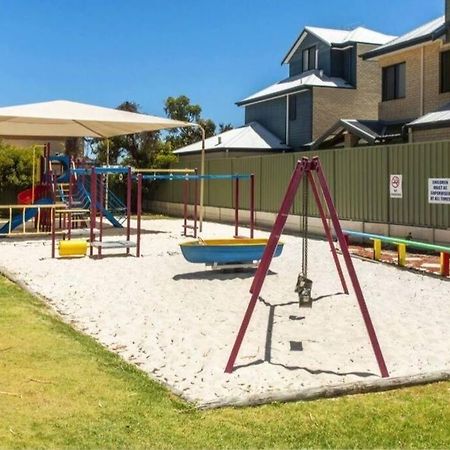 Loft 23 By The Sea! Villa Mandurah Exterior photo